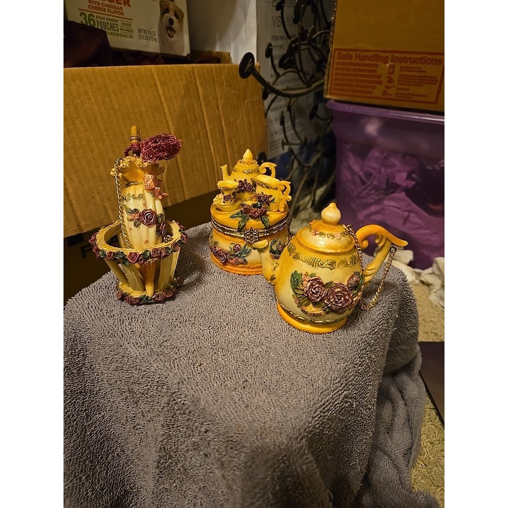 NiNi Tea‎ Pots Collection